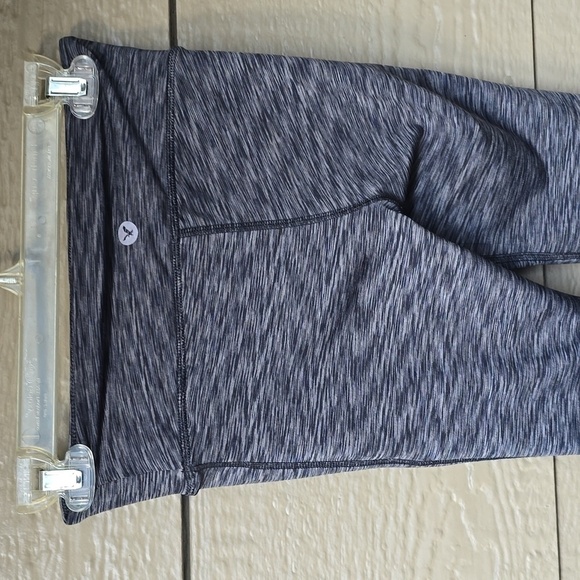 American Eagle Hi-Rise gray sport leggings XS - Picture 5 of 9
